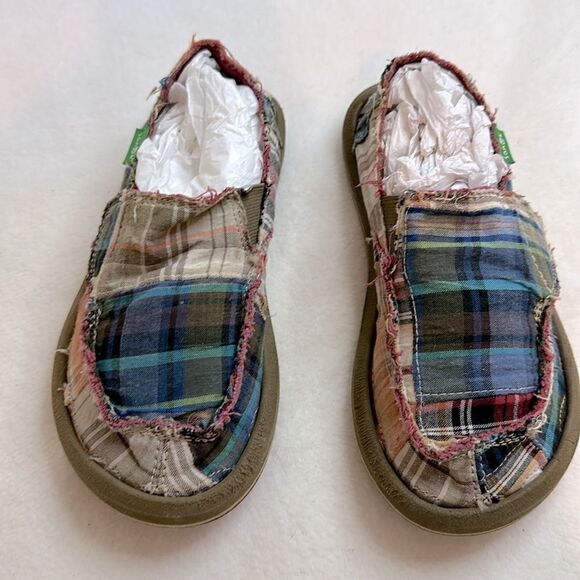 Little Boy Madras Sanuk Slip-On’s - Picture 2 of 5